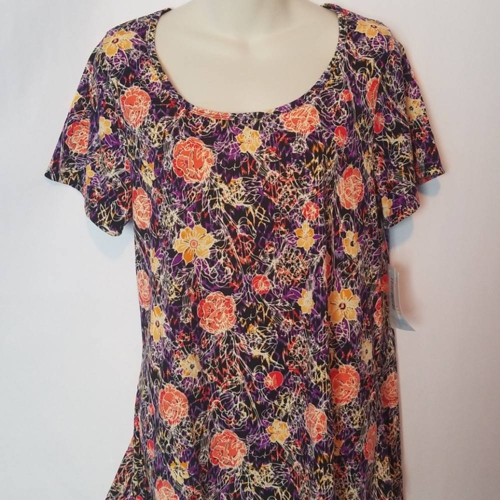 Lularoe Classic T NWT